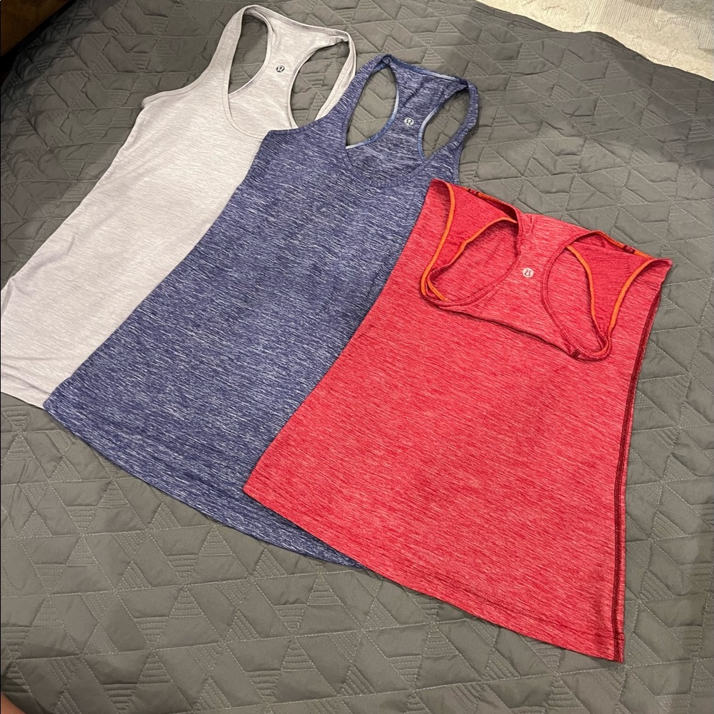 Lululemon Tanks size 4 - Bundle